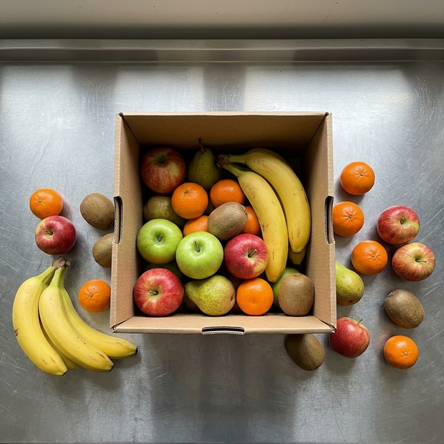 Сборка фруктовой корзины для офиса